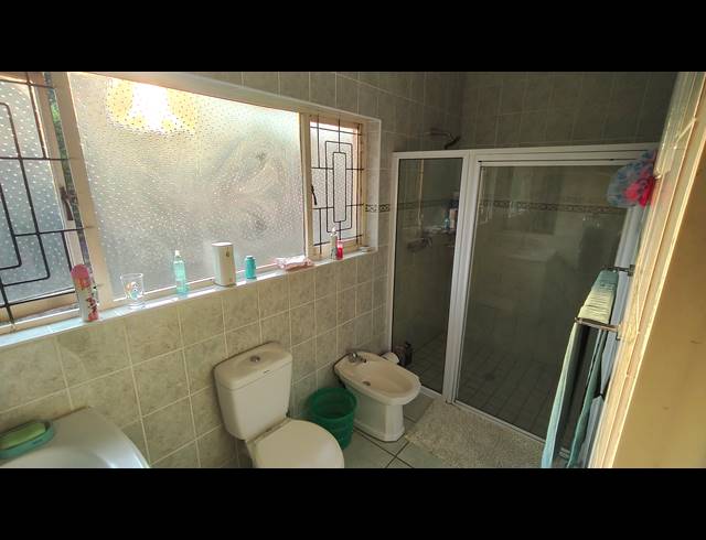 4 BEDROOM HOUSE FOR SALE IN DAWNCLIFFE